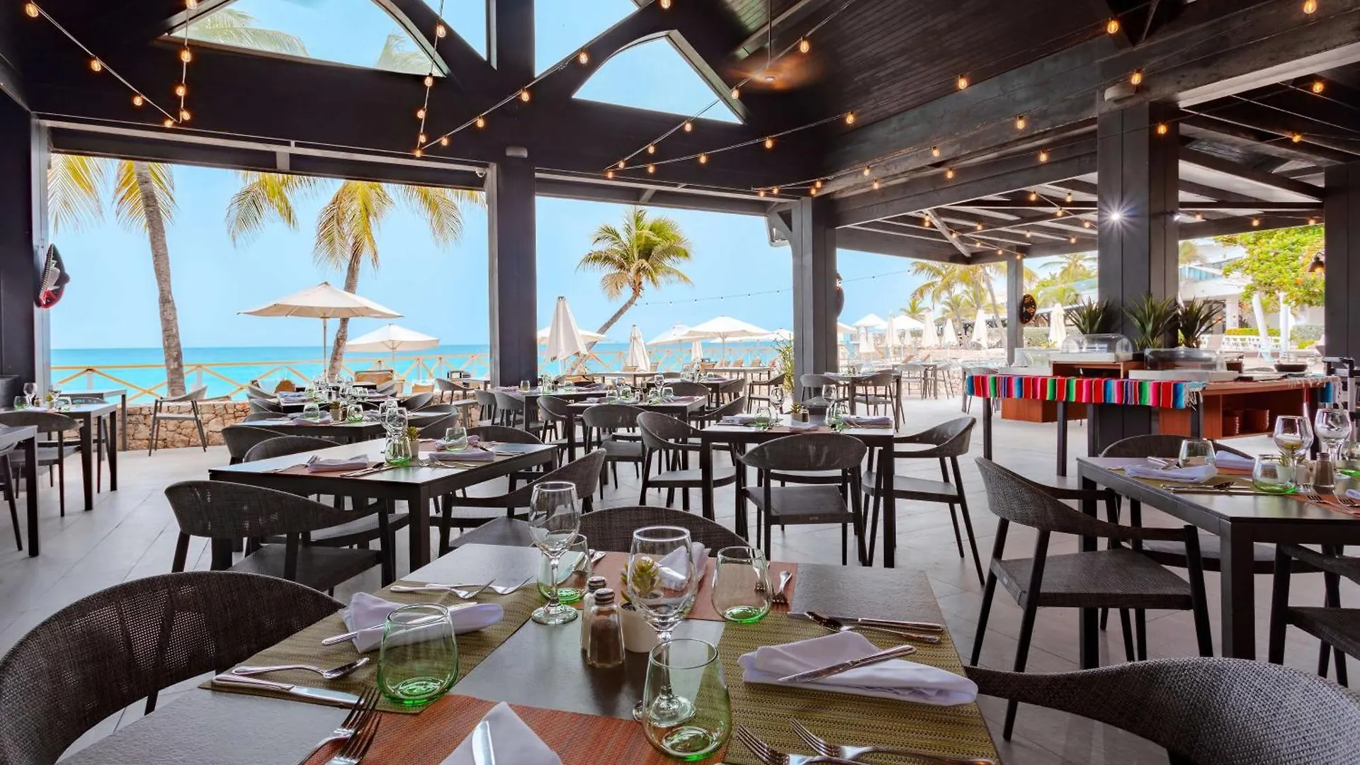Sonesta Maho Beach All Inclusive Resort Casino & Spa 4*,