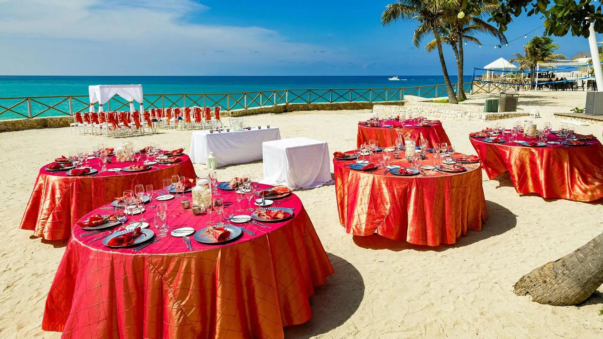 Sonesta Maho Beach All Inclusive Resort Casino & Spa 4*,