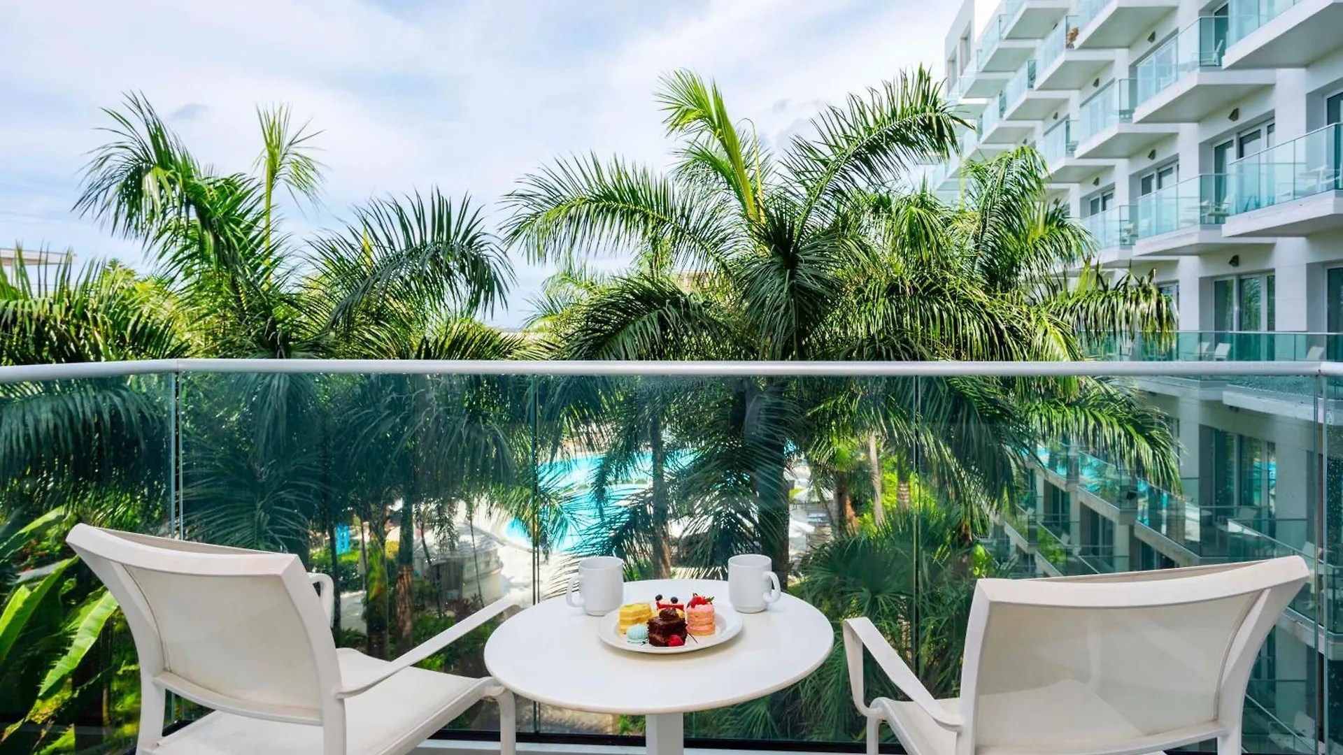 Sonesta Maho Beach All Inclusive Resort Casino & Spa