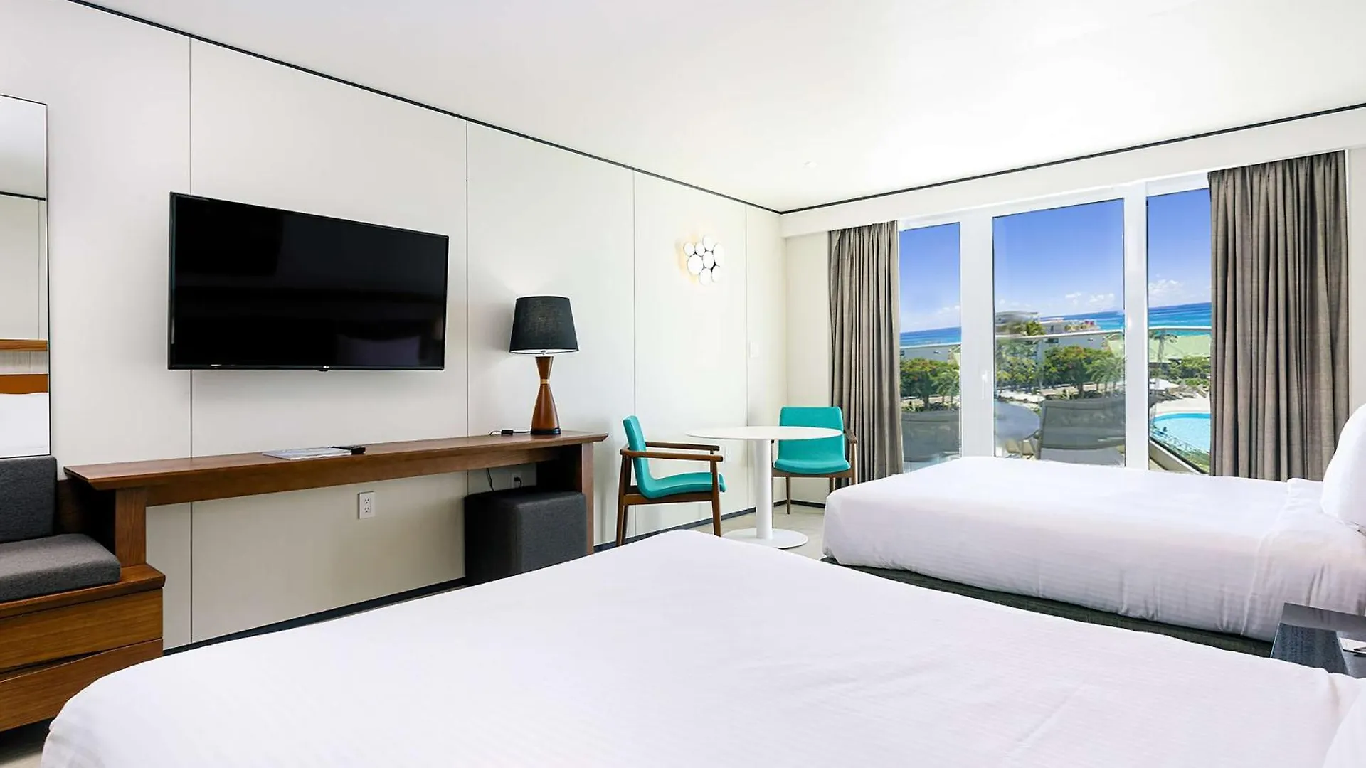 Sonesta Maho Beach All Inclusive Resort Casino & Spa 4*,